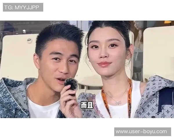 嫂子颜值爆表何猷君携妻儿共庆揭幕战与孩子生日欢乐时光