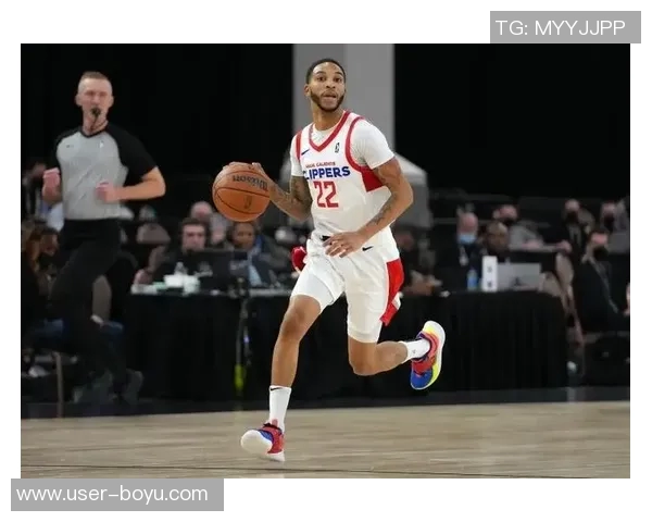 管子煜加盟联赛实力如何媒体人揭秘队友背景与快船旧将穆恩经历